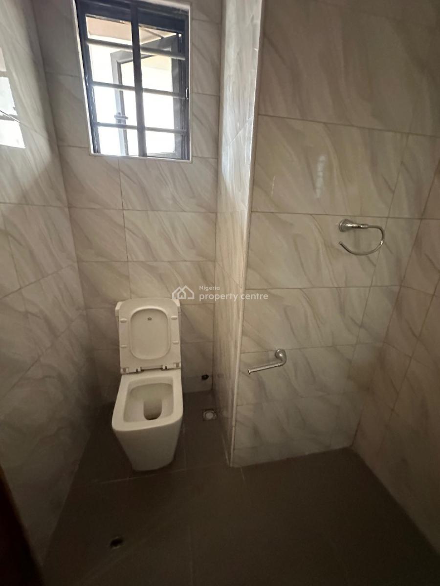 Neatly Built 2bedroom Apartment with Elevator, Lekki Phase1 Lekki Lagos, Lekki Phase 1, Lekki, Lagos, Flat / Apartment for Rent