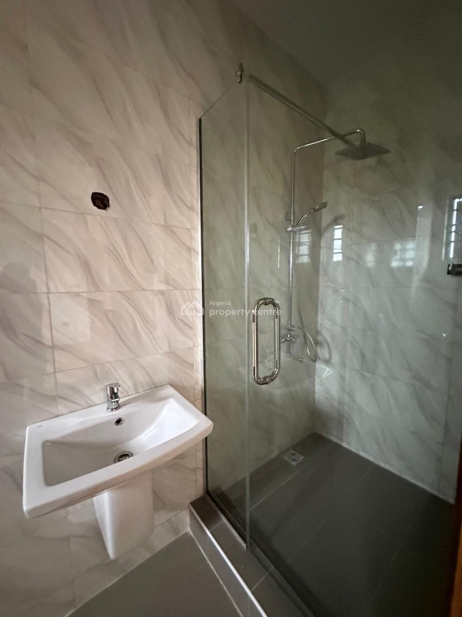 Neatly Built 2bedroom Apartment with Elevator, Lekki Phase1 Lekki Lagos, Lekki Phase 1, Lekki, Lagos, Flat / Apartment for Rent
