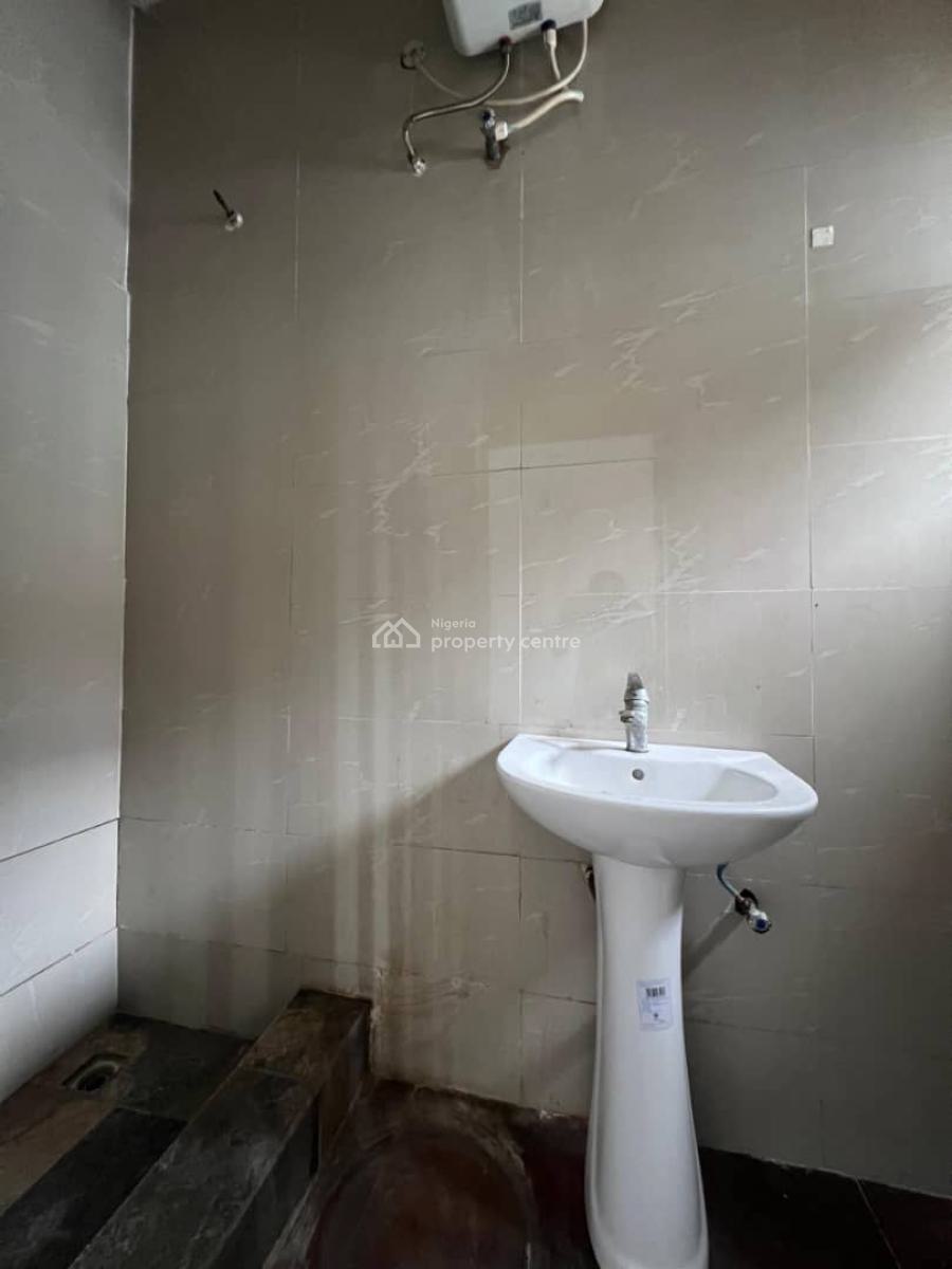 Beautiful Charming Share Apartment at Chevron Lekki, Chevron Drive Lekki, Lekki, Lagos, Self Contain (single Rooms) for Rent