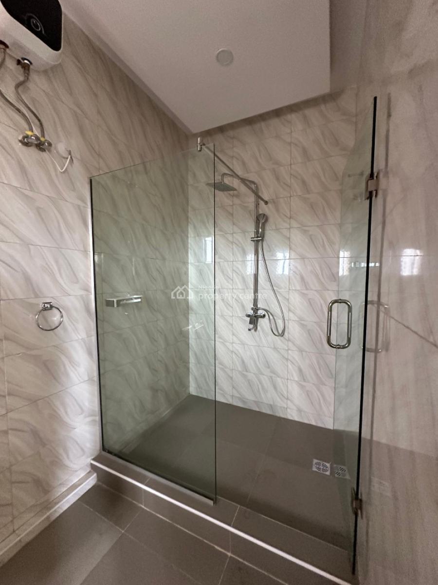 Spaciously Built 2bedroom Penthouse with Elevator, Lekki Phase1 Lekki Lagos, Lekki Phase 1, Lekki, Lagos, Flat / Apartment for Rent