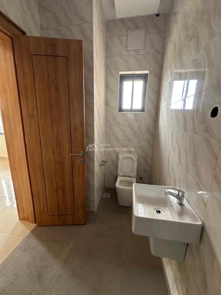 Spaciously Built 2bedroom Penthouse with Elevator, Lekki Phase1 Lekki Lagos, Lekki Phase 1, Lekki, Lagos, Flat / Apartment for Rent