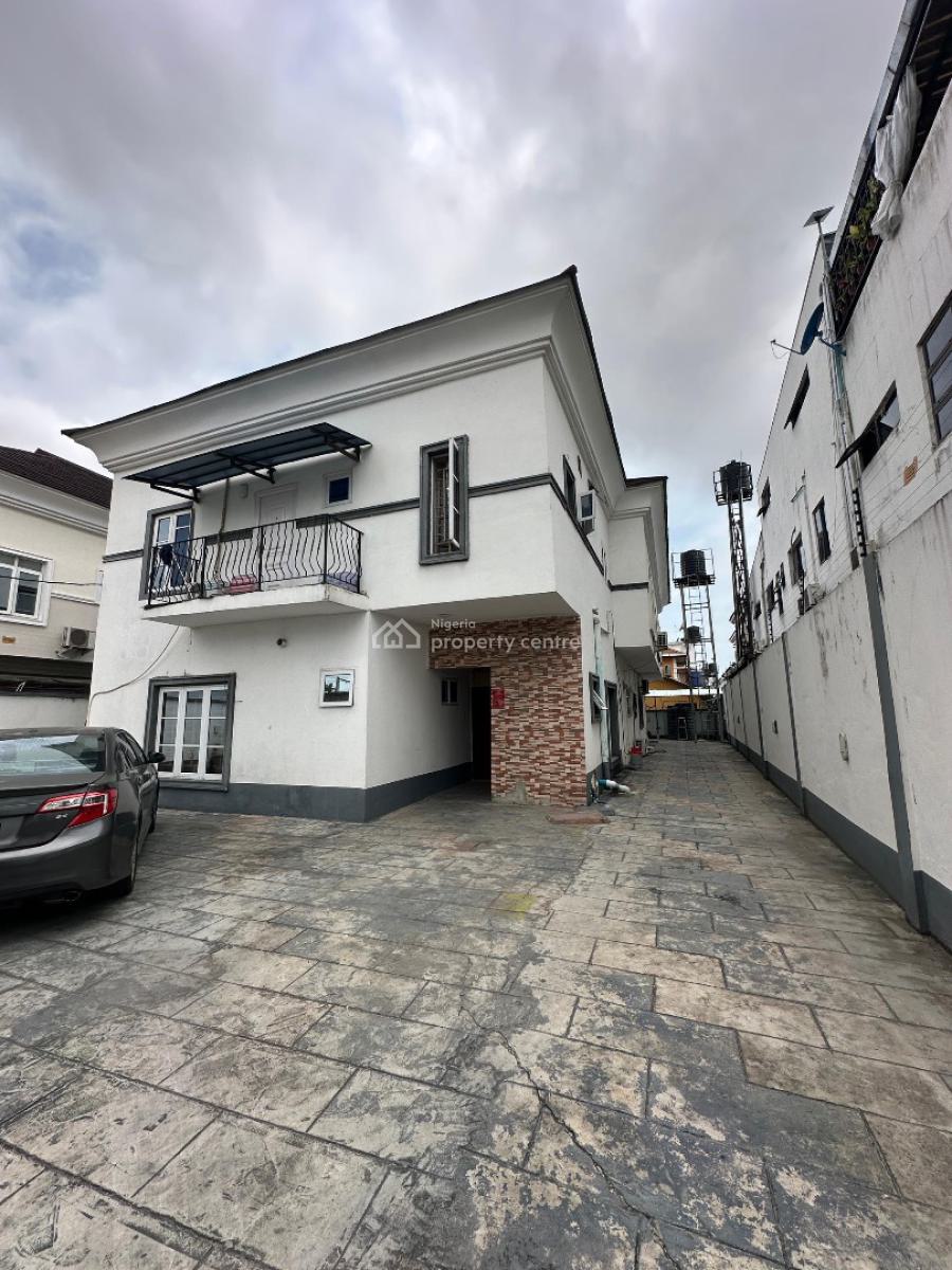 2 Bedroom Apartment, Off Admiralty, Lekki Phase 1, Lekki, Lagos, Flat / Apartment for Rent