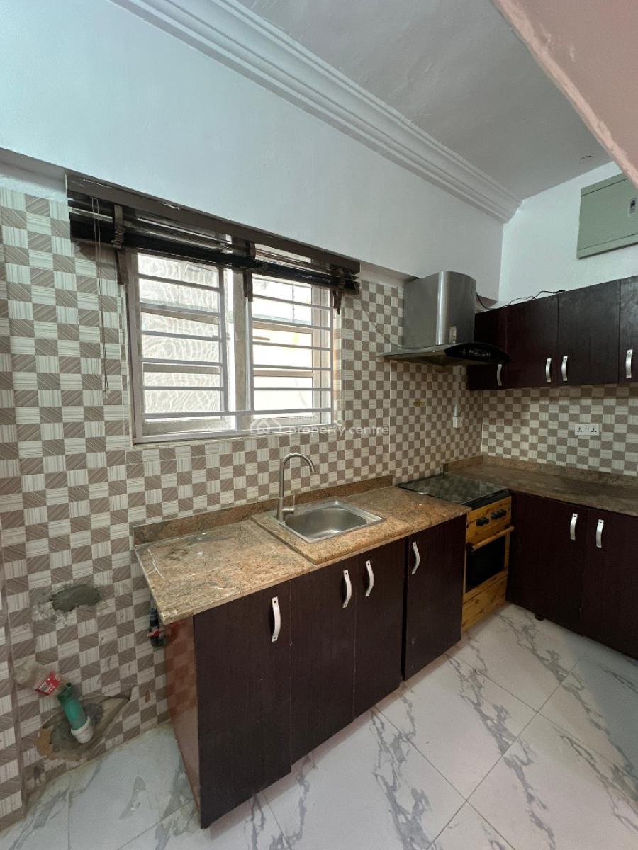 2 Bedroom Apartment, Off Admiralty, Lekki Phase 1, Lekki, Lagos, Flat / Apartment for Rent