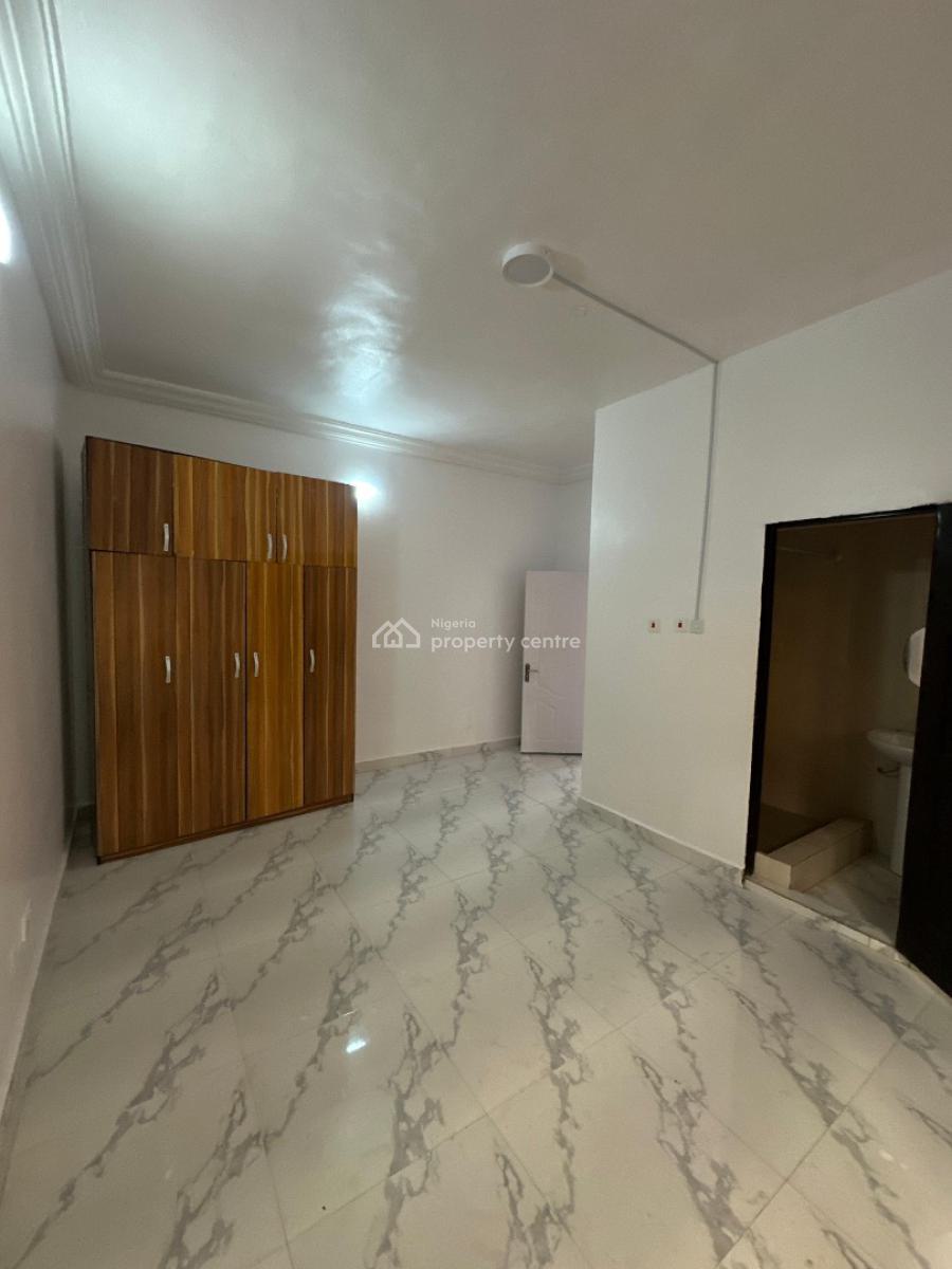 2 Bedroom Apartment, Off Admiralty, Lekki Phase 1, Lekki, Lagos, Flat / Apartment for Rent