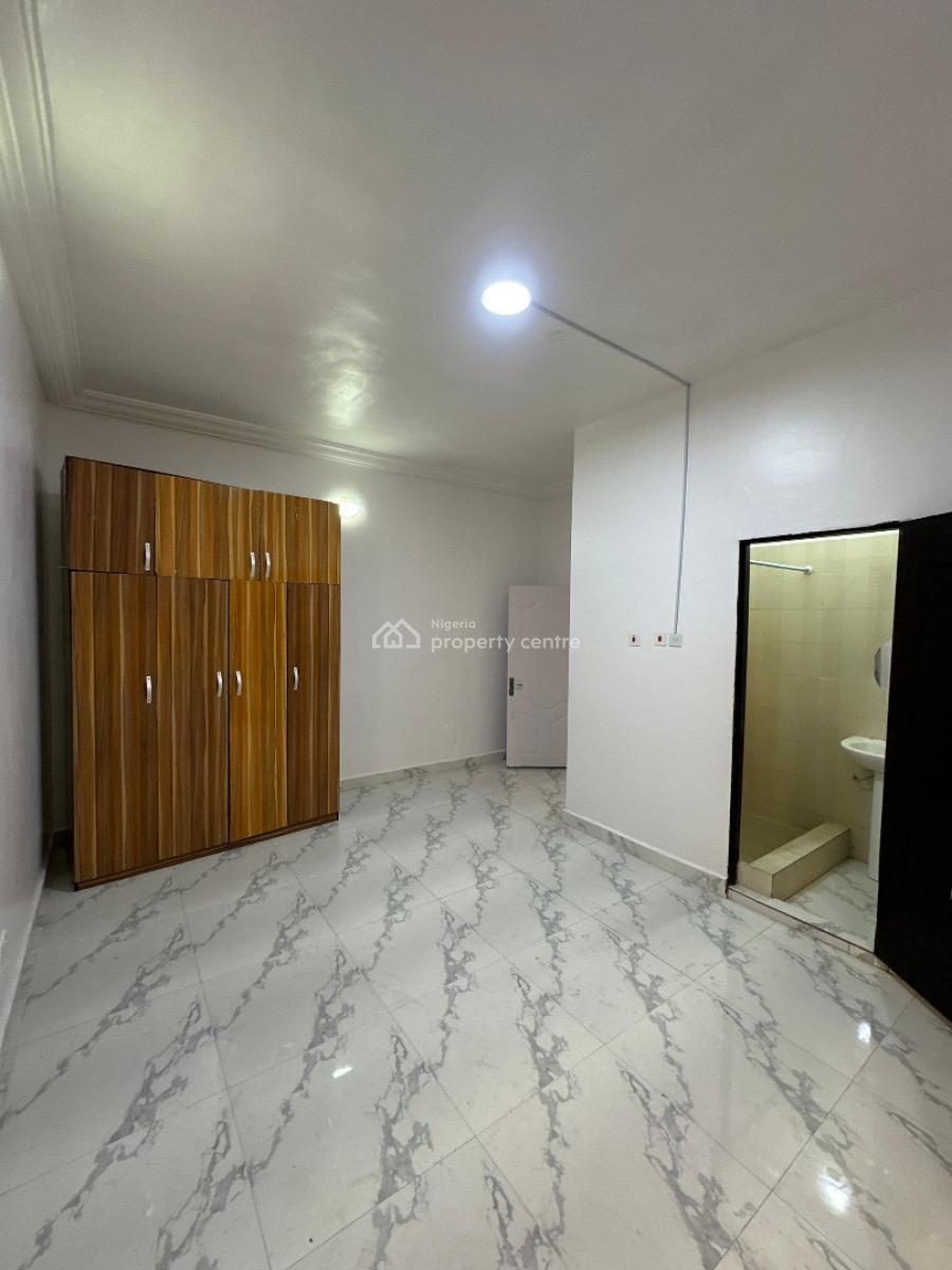 2 Bedroom Apartment, Off Admiralty, Lekki Phase 1, Lekki, Lagos, Flat / Apartment for Rent