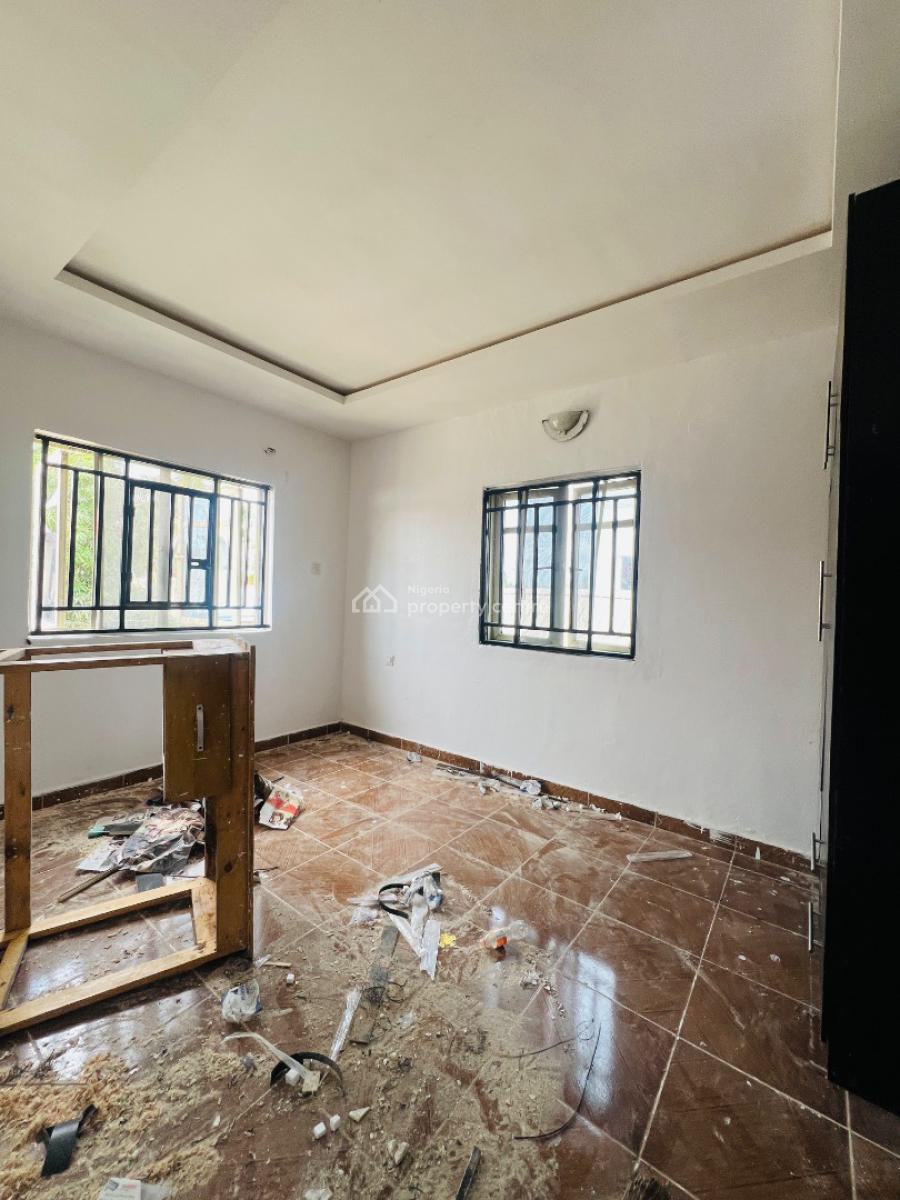 Room and Pallor in a Secured Neighborhood. Very Close to The Express, Ologufe, Very Close to Lekki Epe Expressway, Awoyaya, Ibeju Lekki, Lagos, Mini Flat (room and Parlour) for Rent