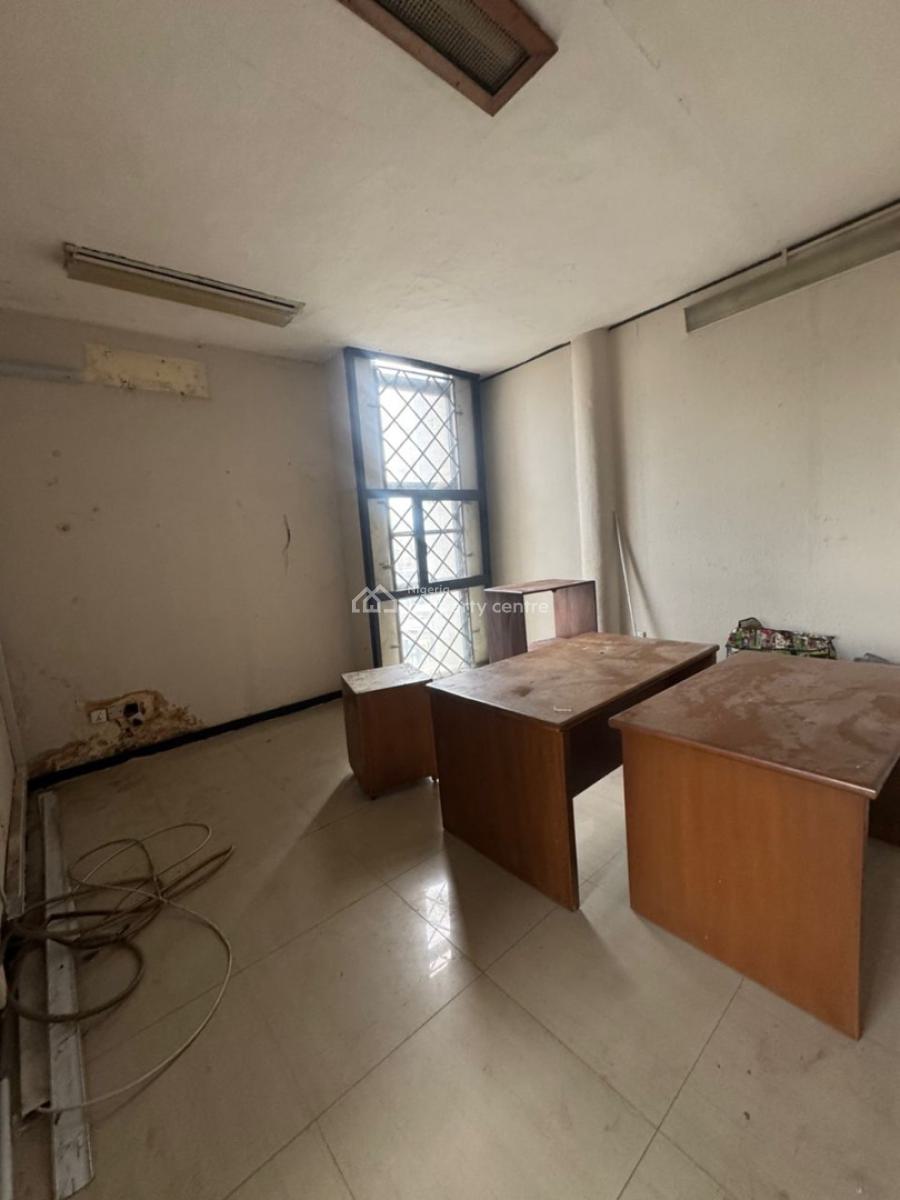 210sqm Office Space, Victoria Island (vi), Lagos, Office Space for Rent