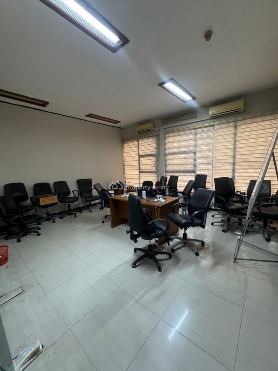 210sqm Office Space, Victoria Island (vi), Lagos, Office Space for Rent