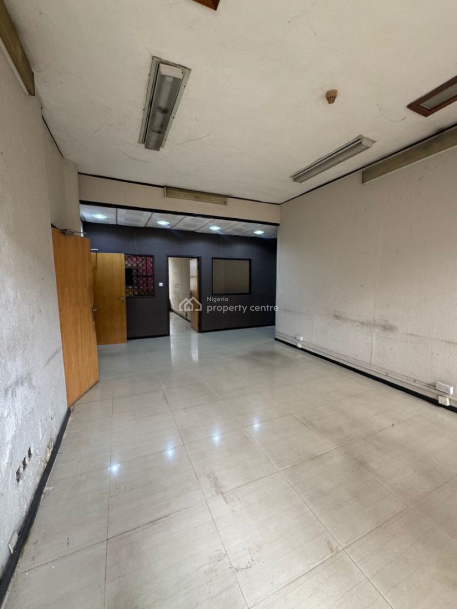 210sqm Office Space, Victoria Island (vi), Lagos, Office Space for Rent