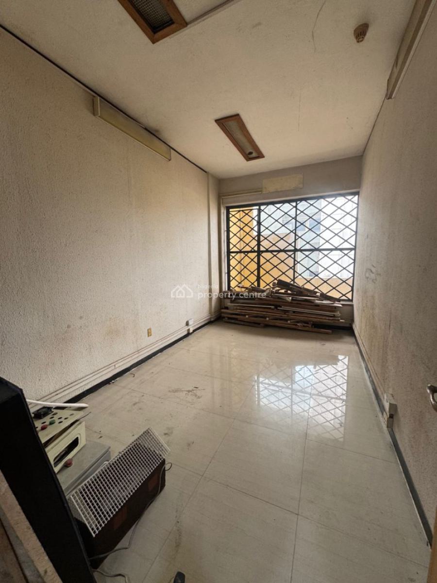 210sqm Office Space, Victoria Island (vi), Lagos, Office Space for Rent