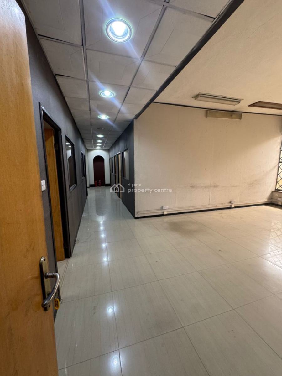 210sqm Office Space, Victoria Island (vi), Lagos, Office Space for Rent