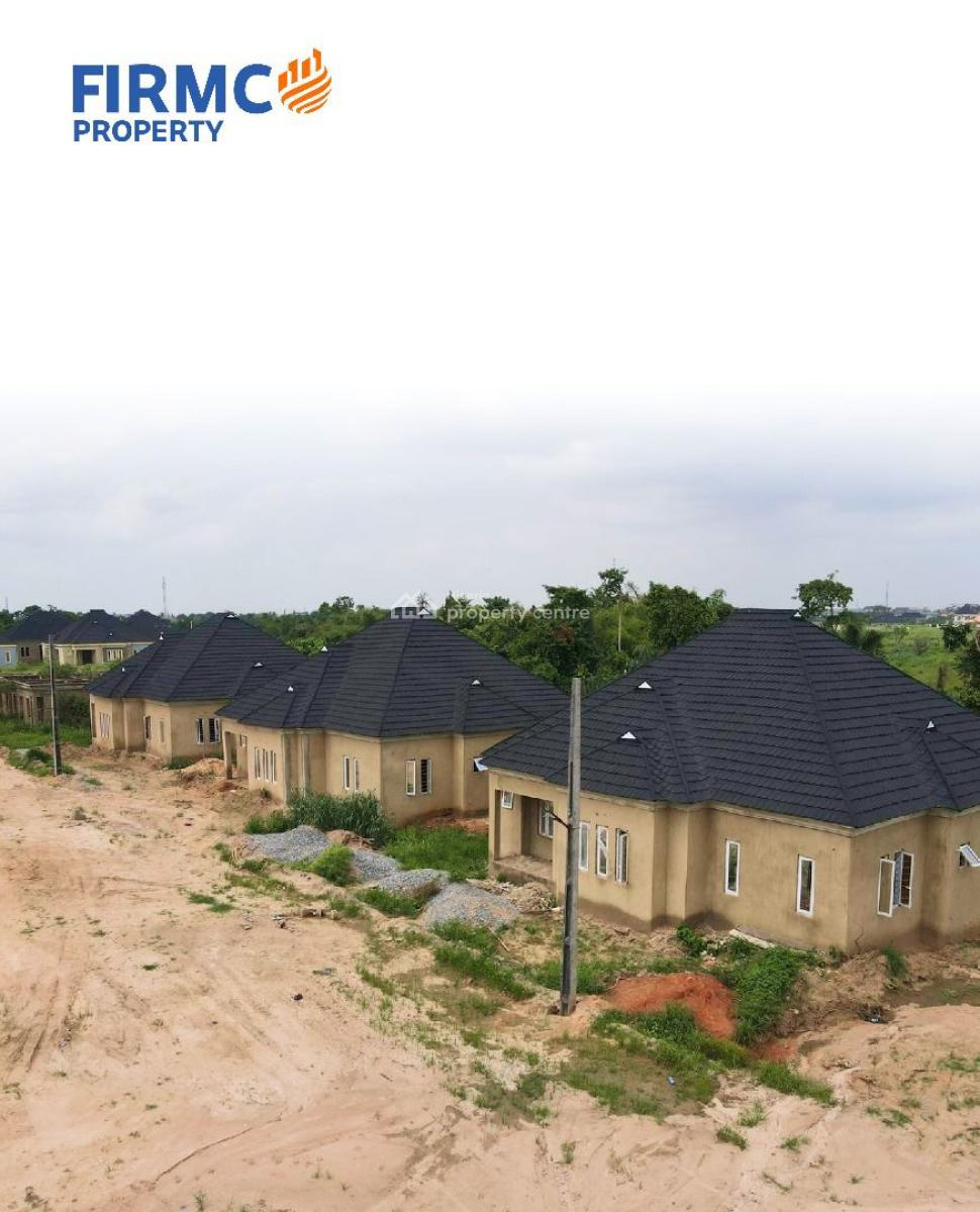 Stunning 3 Bedrooms Fully Detached Bungalow, Mowe Town, Ogun, Detached Bungalow for Sale