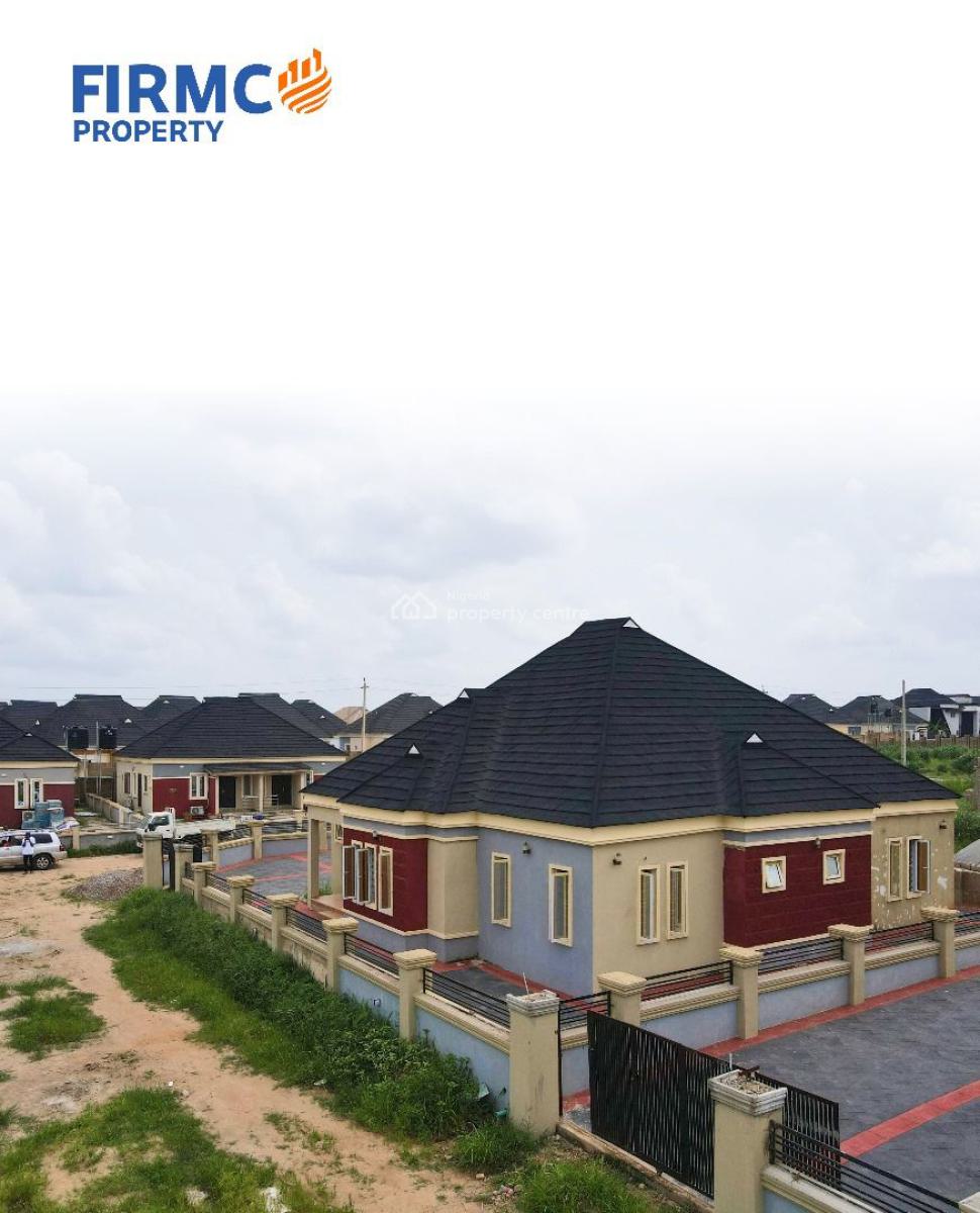 Stunning 3 Bedrooms Fully Detached Bungalow, Mowe Town, Ogun, Detached Bungalow for Sale