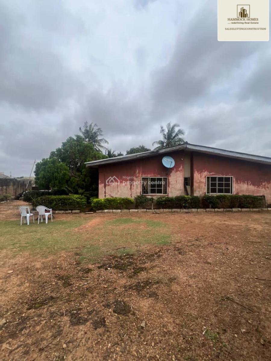 4-bedroom Bungalow Sitting on a 1200 Sqm, Bashorun Housing Estate, Ibadan, Oyo, Detached Bungalow for Sale