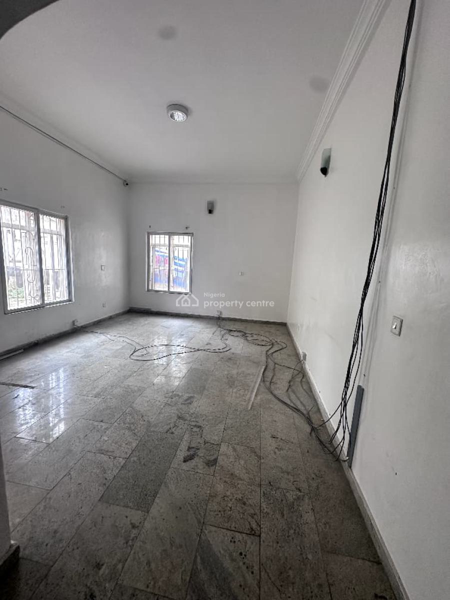 5-bedroom  Semi-detached House with a Bq, Lekki Phase 1, Lekki, Lagos, Semi-detached Duplex for Rent