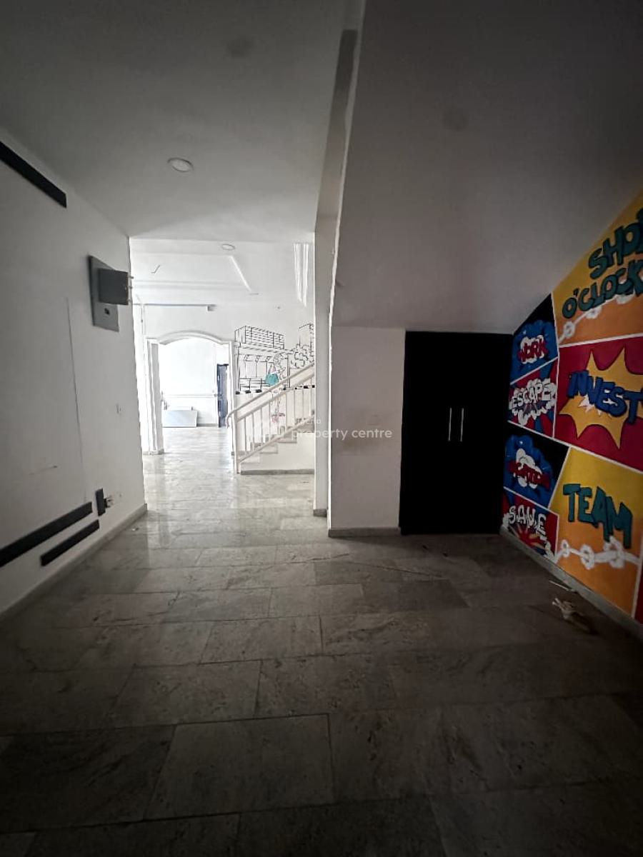 5-bedroom  Semi-detached House with a Bq, Lekki Phase 1, Lekki, Lagos, Semi-detached Duplex for Rent