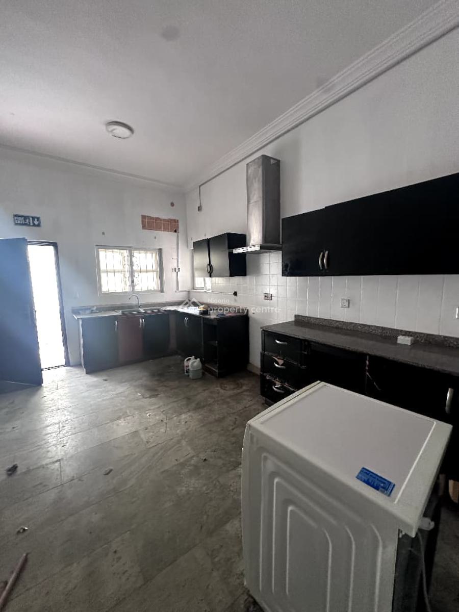 5-bedroom  Semi-detached House with a Bq, Lekki Phase 1, Lekki, Lagos, Semi-detached Duplex for Rent