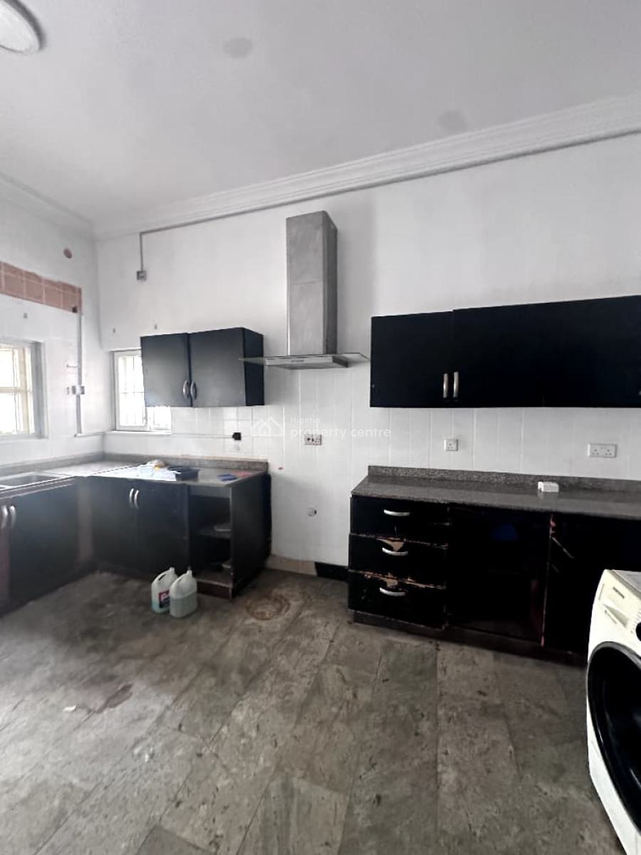 5-bedroom  Semi-detached House with a Bq, Lekki Phase 1, Lekki, Lagos, Semi-detached Duplex for Rent