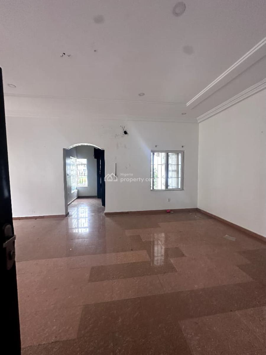5-bedroom  Semi-detached House with a Bq, Lekki Phase 1, Lekki, Lagos, Semi-detached Duplex for Rent