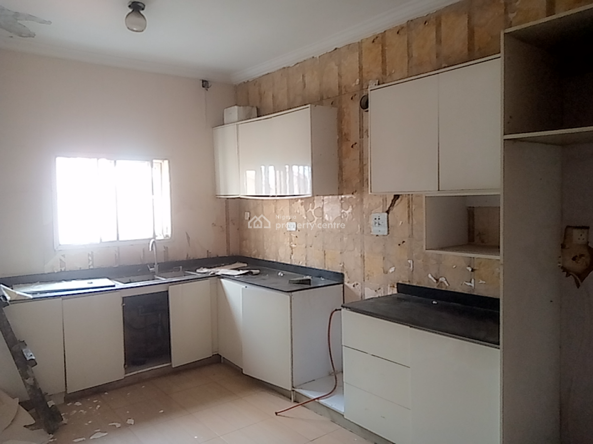 a Fully Serviced 4 Bedroom Duplex, Osapa, Lekki, Lagos, Semi-detached Duplex for Rent