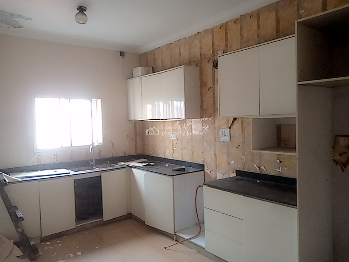 a Fully Serviced 4 Bedroom Duplex, Osapa, Lekki, Lagos, Semi-detached Duplex for Rent