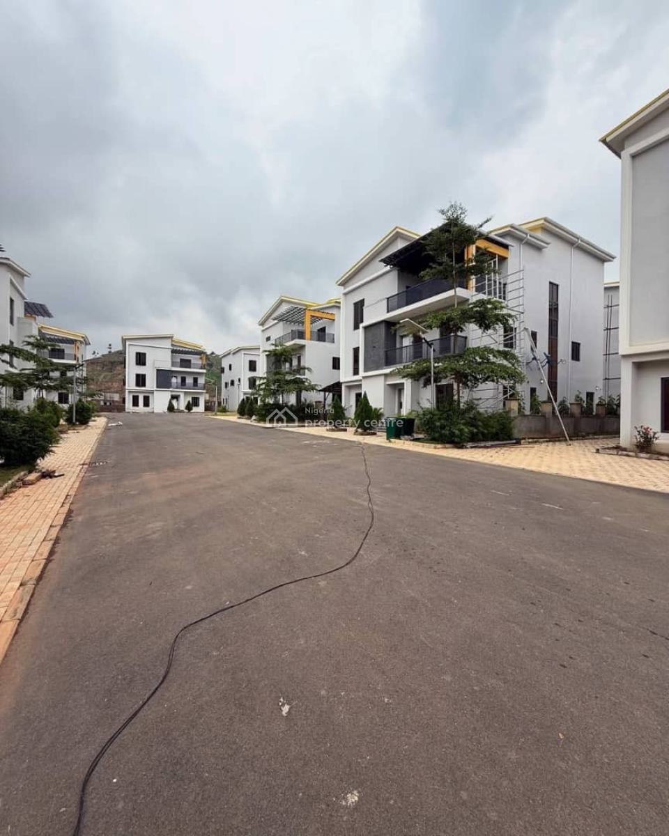 5 Bedroom, Serene, Maitama District, Abuja, Semi-detached Bungalow for Sale