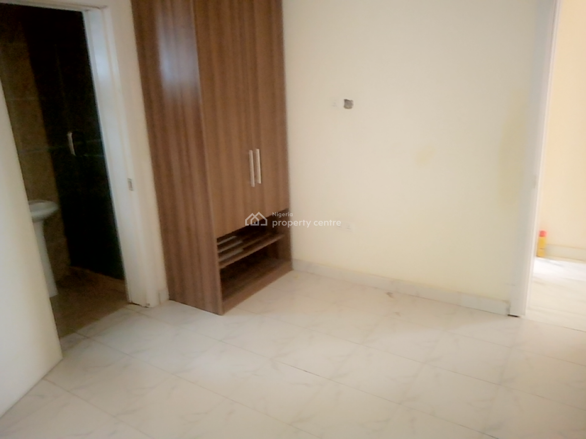 a Neatly and Massively Built 4 Bedroom Semi Detached Duplex and a Bq, Agungi, Lekki, Lagos, Semi-detached Duplex for Rent