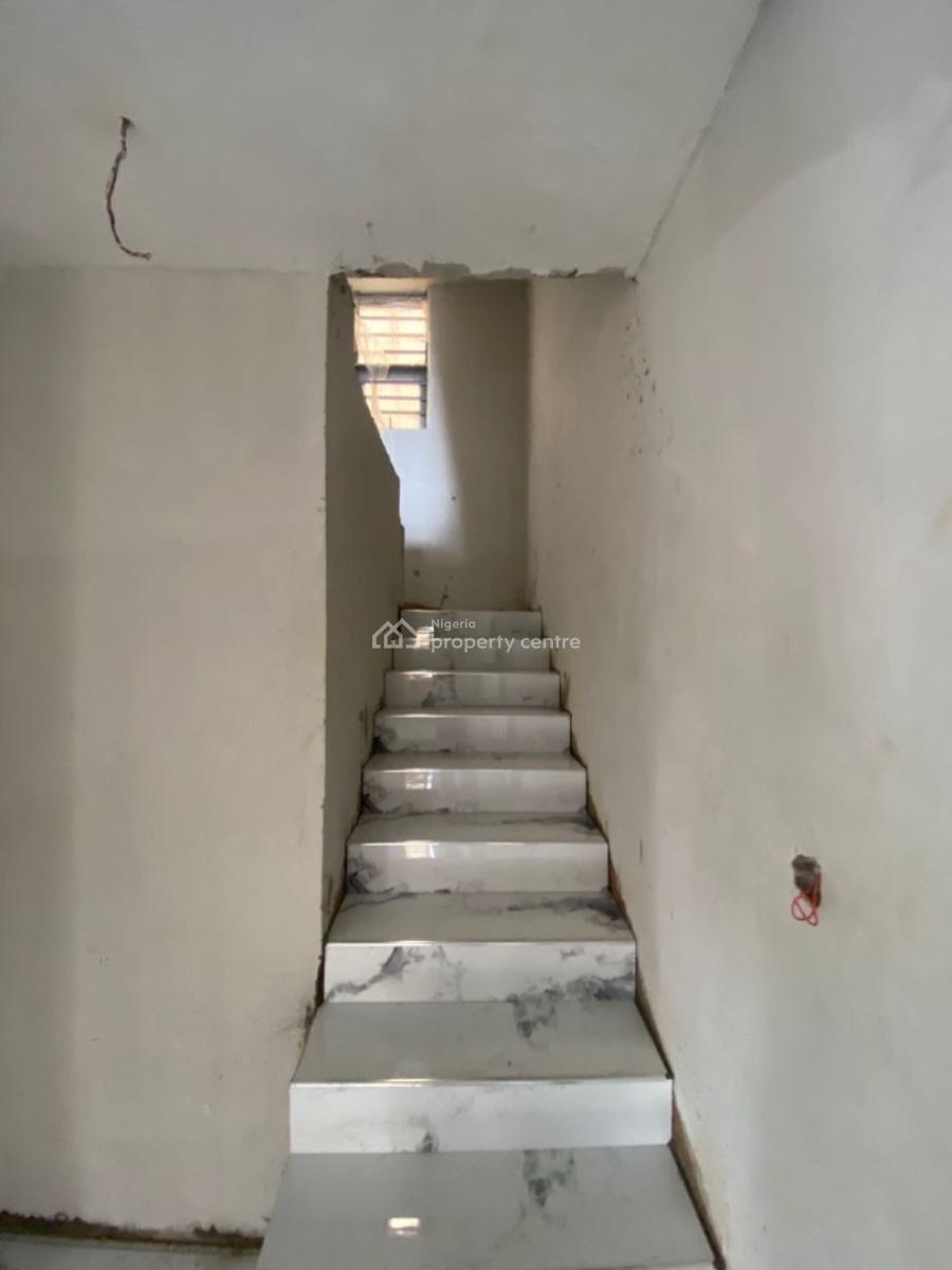 Spacious 5 Bedroom Fully Detached with Bq, Gra Phase 1, Magodo, Lagos, Detached Duplex for Sale