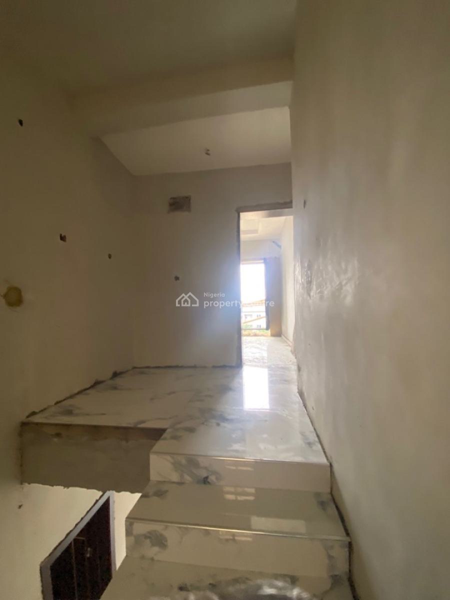 Spacious 5 Bedroom Fully Detached with Bq, Gra Phase 1, Magodo, Lagos, Detached Duplex for Sale