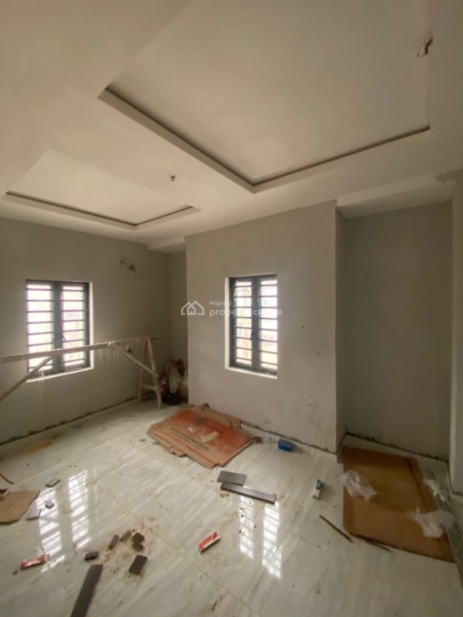 Spacious 5 Bedroom Fully Detached with Bq, Gra Phase 1, Magodo, Lagos, Detached Duplex for Sale