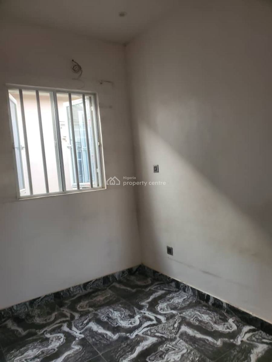 Excellent Mini Flat, Gra Phase 1, Magodo, Lagos, Flat / Apartment for Rent