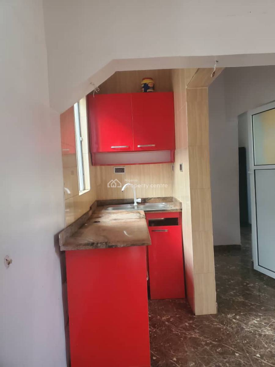 Excellent Mini Flat, Gra Phase 1, Magodo, Lagos, Flat / Apartment for Rent
