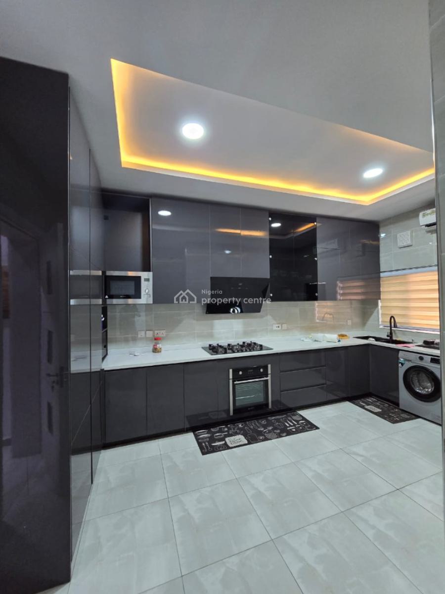 Top-notch Luxury Serviced 4 Bedroom Terrace with a Room Bq, Victoria Island (vi), Lagos, House for Sale