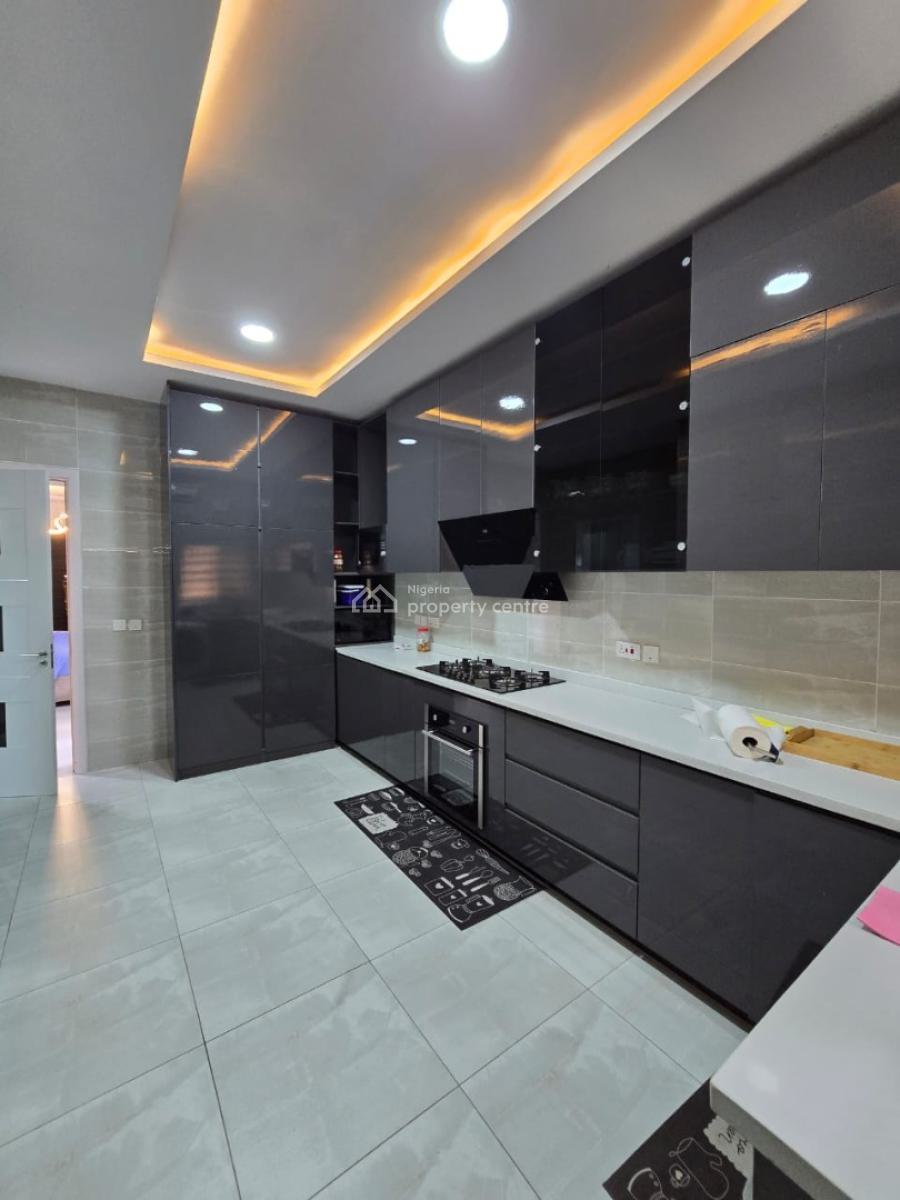 Top-notch Luxury Serviced 4 Bedroom Terrace with a Room Bq, Victoria Island (vi), Lagos, House for Sale
