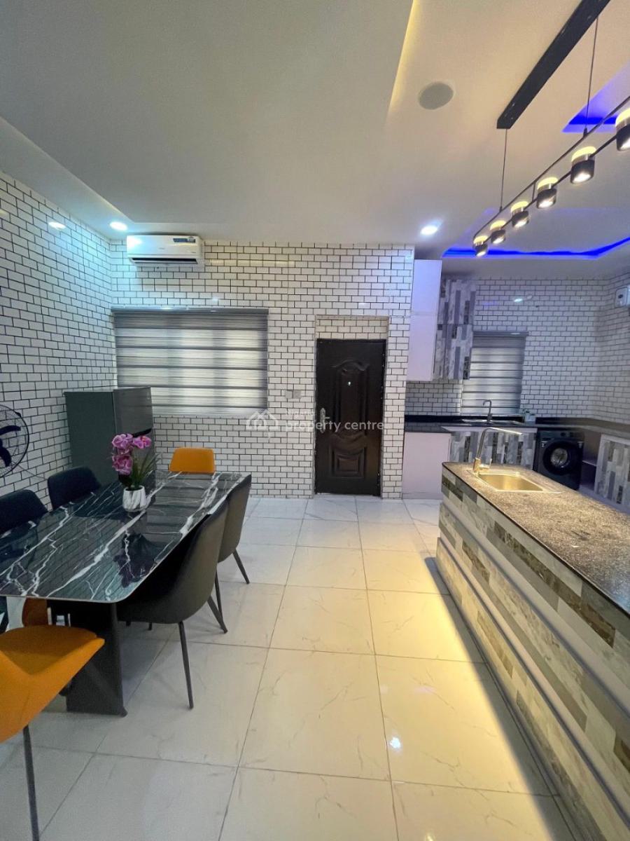 Massive 3 Bedroom Duplex, Chevron Right By (conservation Center), Lekki, Lagos, Terraced Duplex Short Let