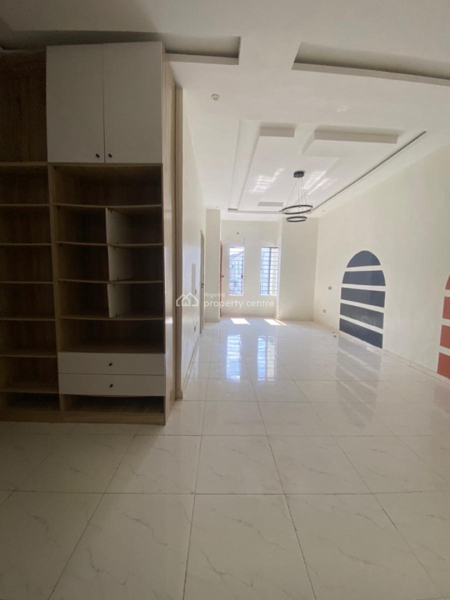 4 Terrace Duplex, Ikota Gra, Lekki, Lagos, Terraced Duplex for Sale