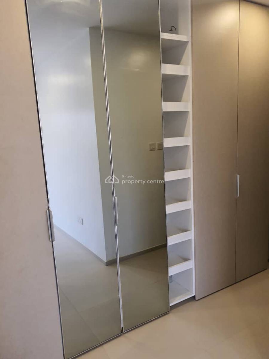 Well Maintained 2 Bedroom Flat, Banana Island, Ikoyi, Lagos, Flat / Apartment for Sale