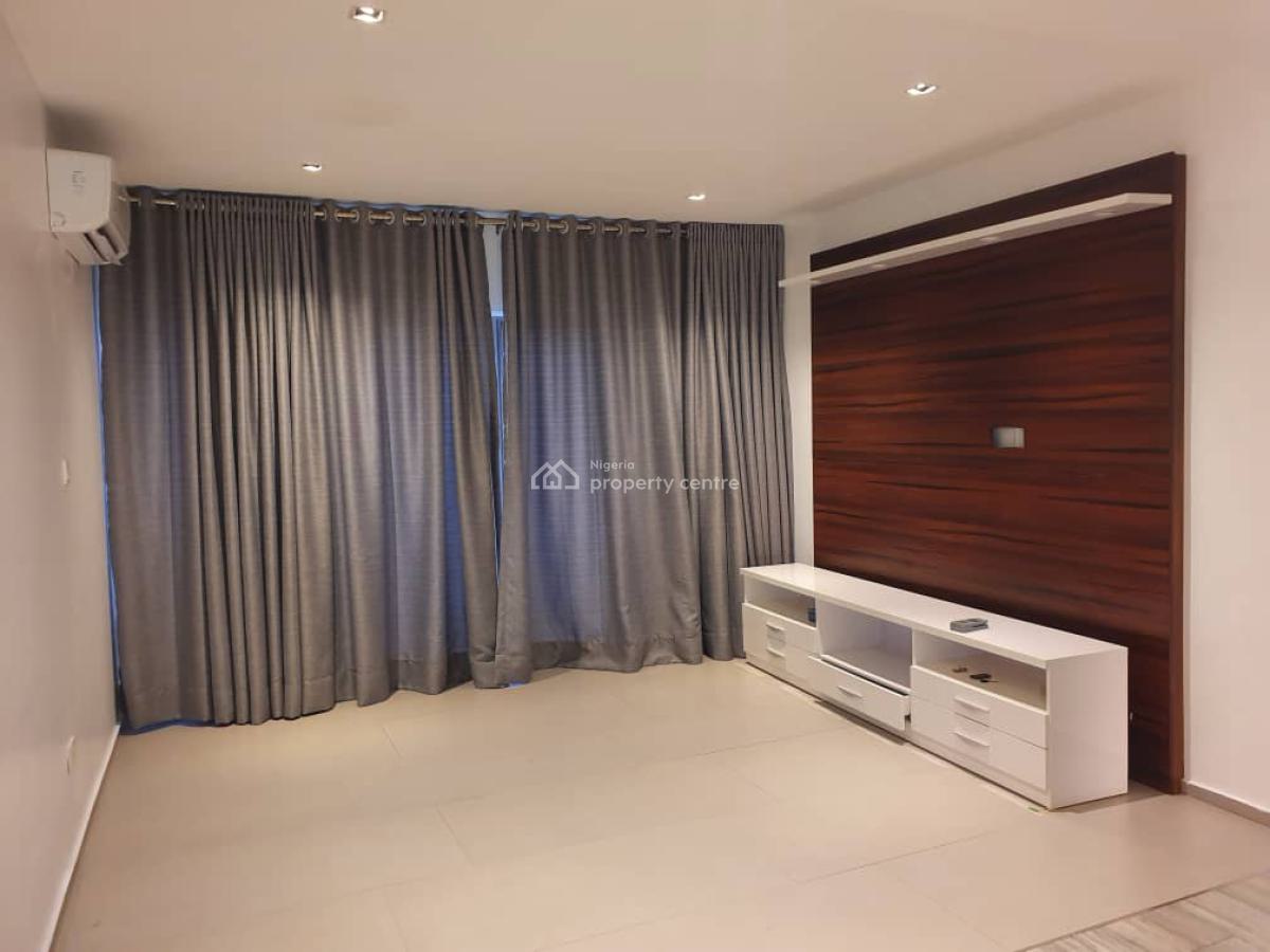 Well Maintained 2 Bedroom Flat, Banana Island, Ikoyi, Lagos, Flat / Apartment for Sale