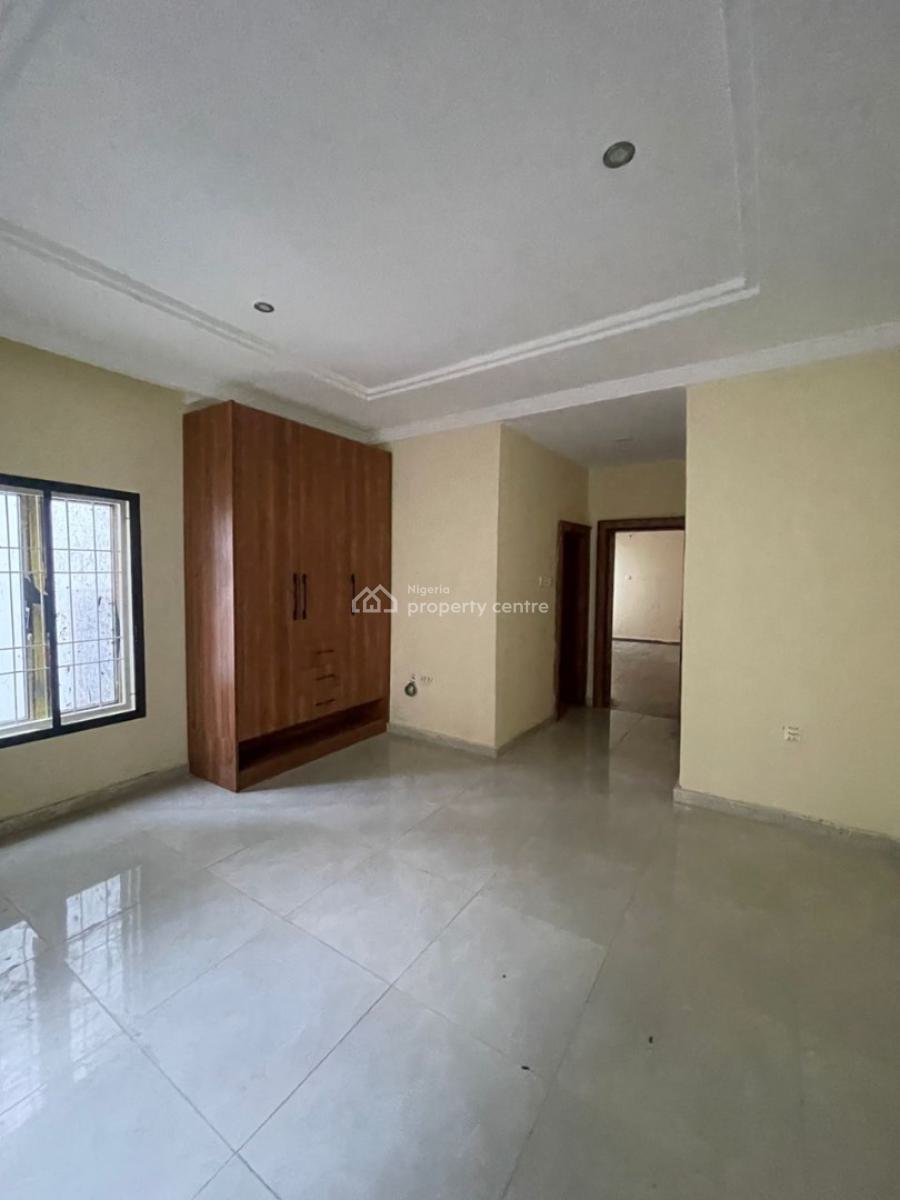 4 Bedrooms Terraced Duplex and a Bq, Guzape District, Abuja, Terraced Duplex for Rent