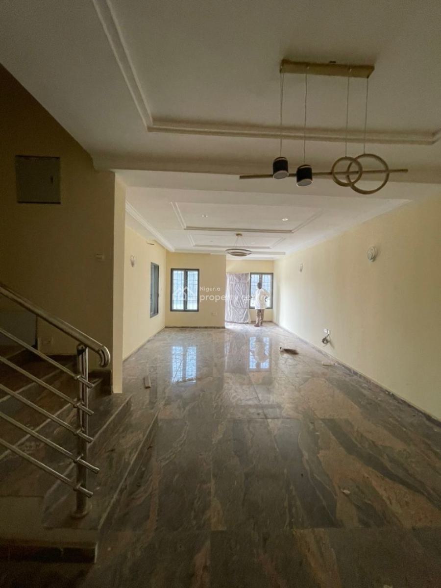 4 Bedrooms Terraced Duplex and a Bq, Guzape District, Abuja, Terraced Duplex for Sale