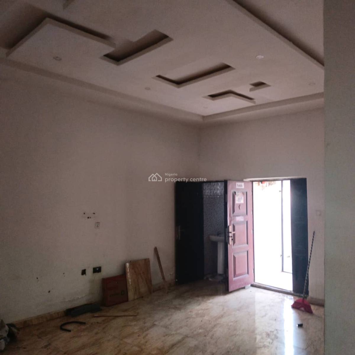 Excellent Spacious 2 Bedroom Apartment, By Dunamis Church, Lugbe District, Abuja, Flat / Apartment for Rent