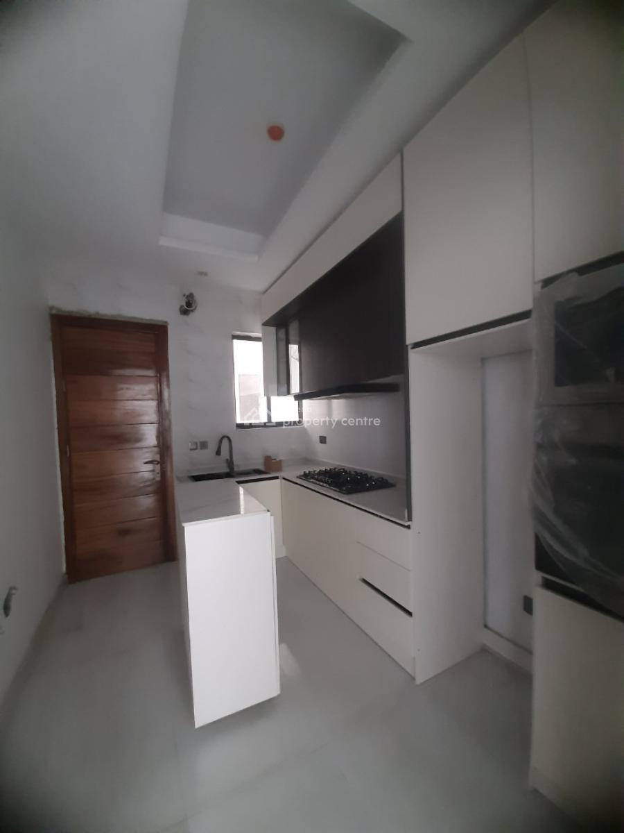 Tastefully Finished and Serviced with 24 Hours Power Supply, 2 Bedrooms En-suite, Lekki Phase 1, Lekki, Lagos, Flat / Apartment for Sale