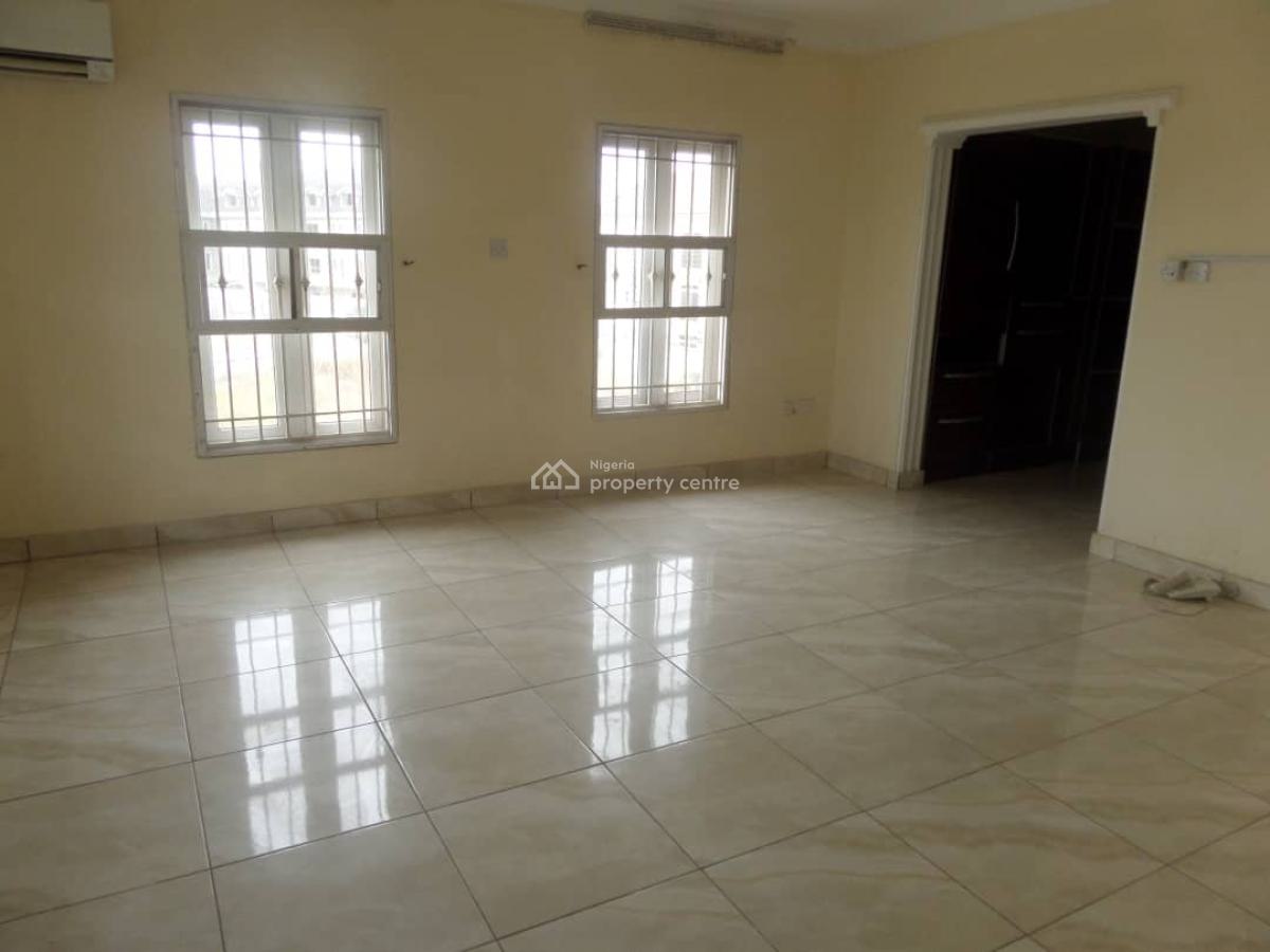 Well Kept 4 Bedroom Terrace House for with Staff Room, Banana Island, Ikoyi, Lagos, Terraced Duplex for Sale