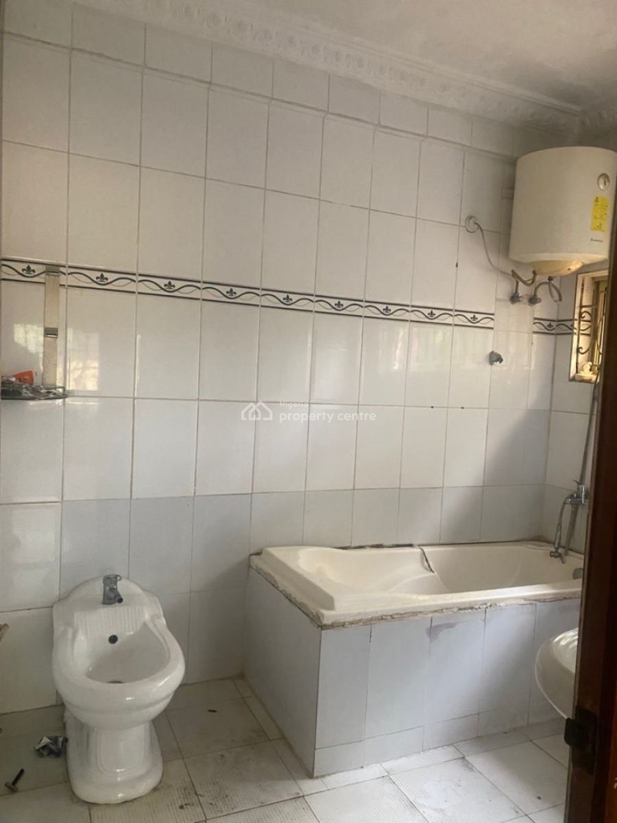 4bedroom Block Flat, Zone 4, Wuse, Abuja, Block of Flats for Sale