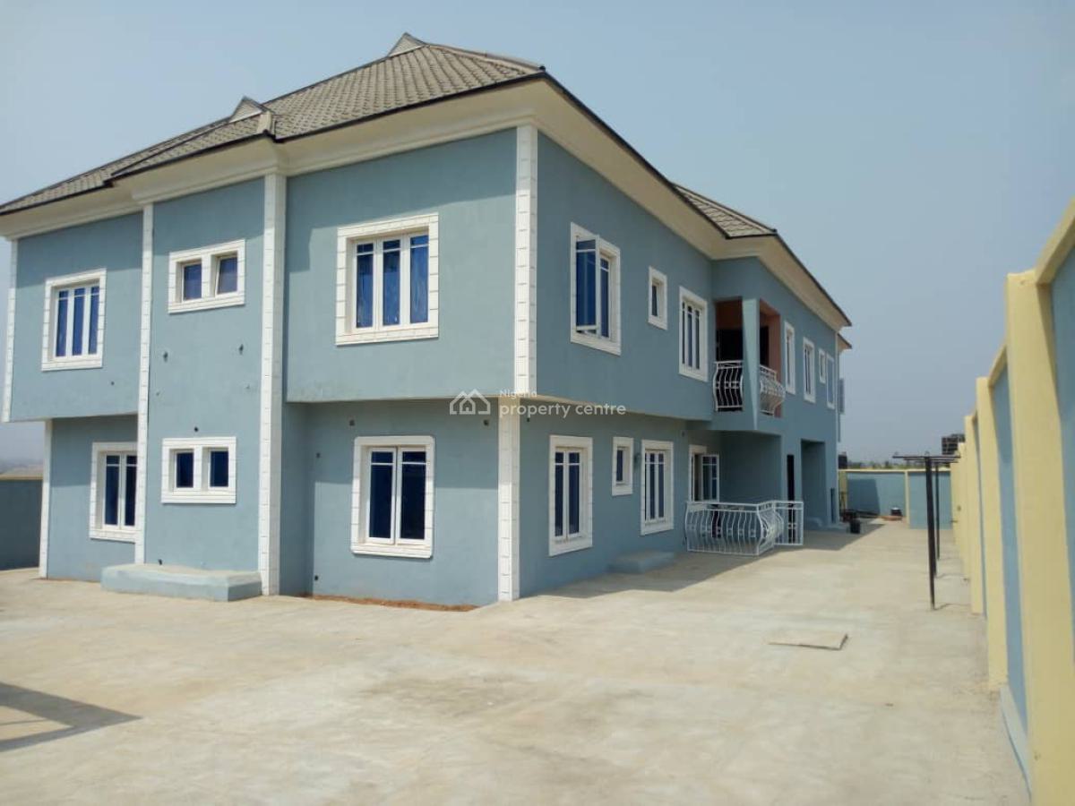 Duplex+one Storey  with Two3 Bedrooms Ensuite with a Kitchen, Library, 5 Ifelere Street, Idi-iroko, Phase 2, Oranfe, Ile Ife., Ife Central, Osun, Flat / Apartment for Sale