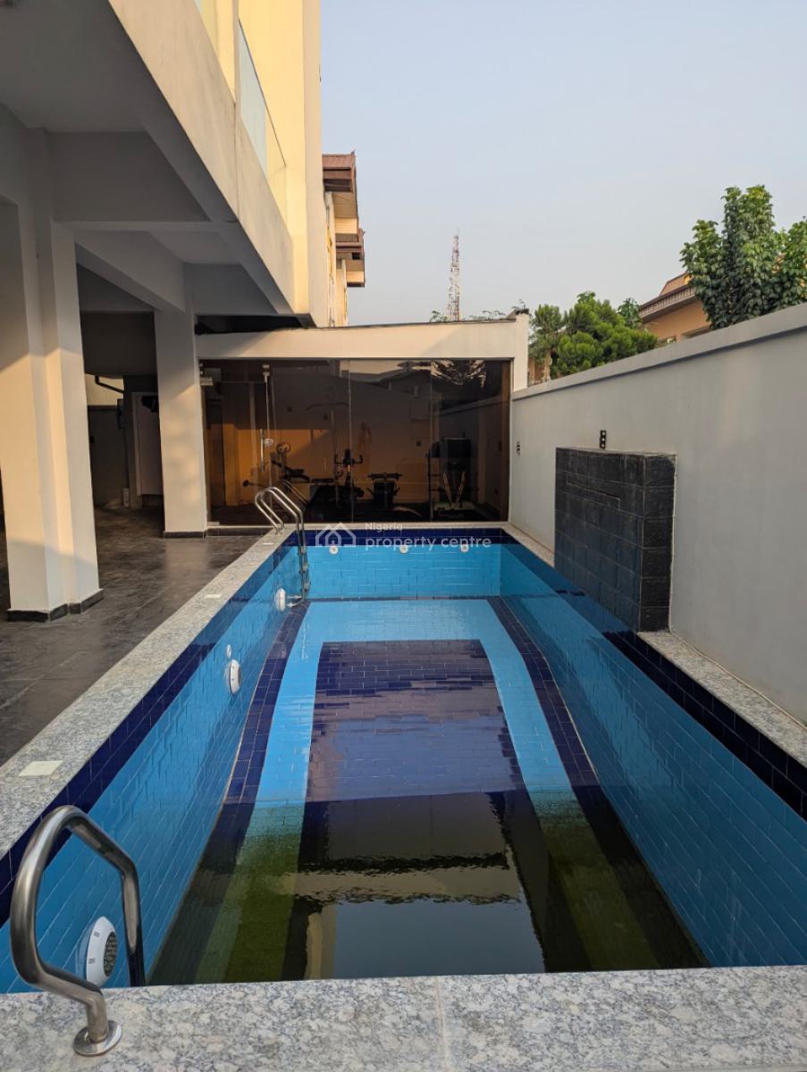 Conveniently Located 3-bedroom Home Near Everything, Lekki Phase 1, Lekki, Lagos, Block of Flats for Sale