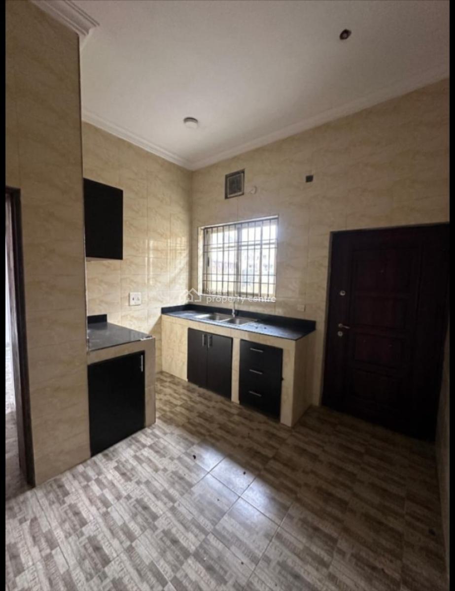 Spacious Miniflat Available, Ikate Lekki Lagos, Ikate, Lekki, Lagos, Mini Flat (room and Parlour) for Rent