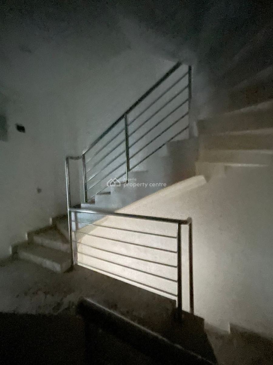 4 Bedroom Terrace Duplex and a Bq, Guzape District, Abuja, Terraced Duplex for Rent