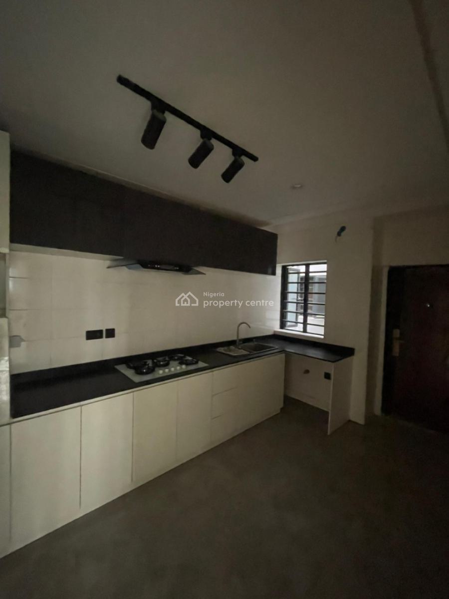 2 Bedroom Flat, Off Domino Pizza, Ologolo, Lekki, Lagos, Flat / Apartment for Rent
