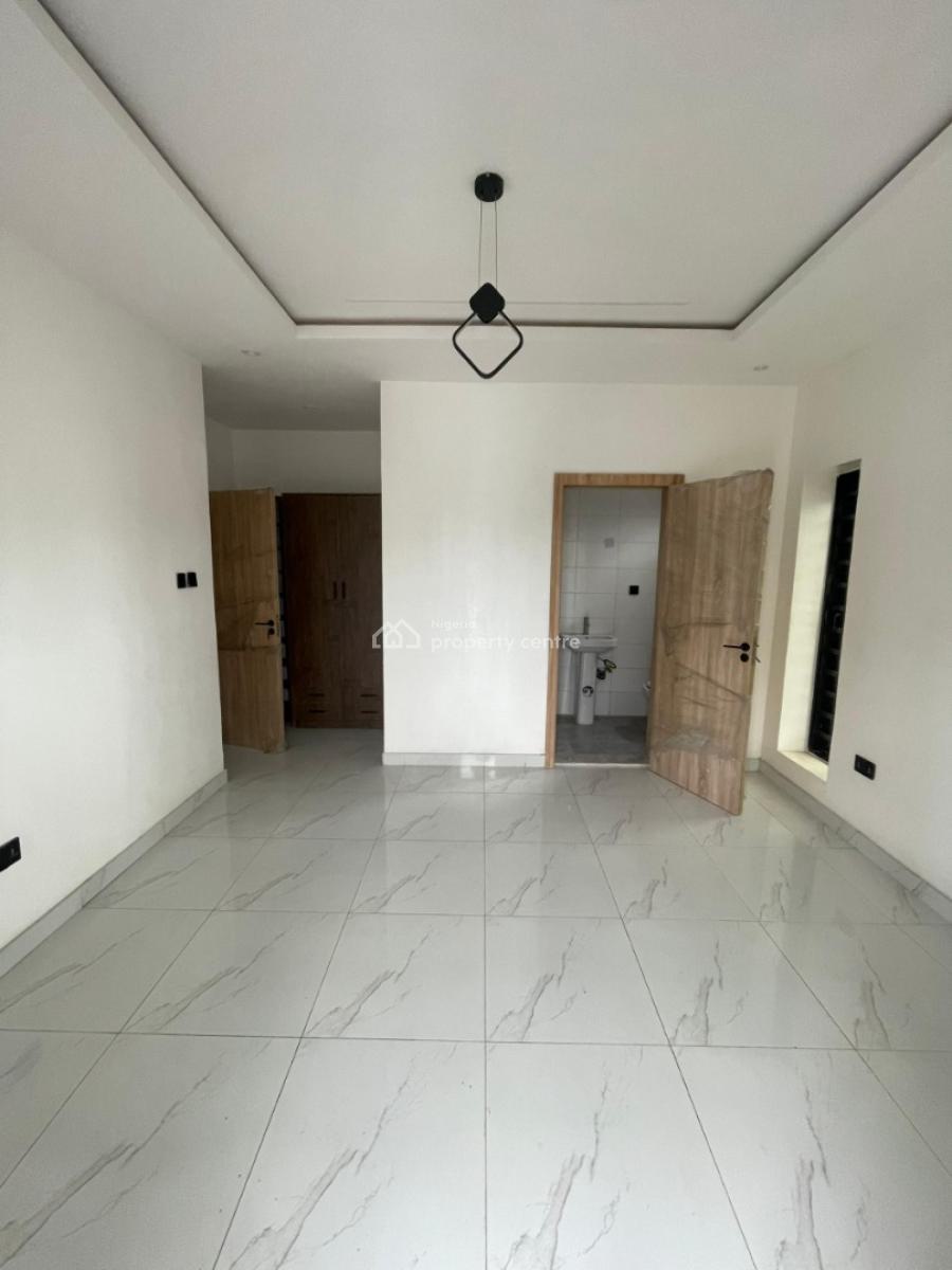 2 Bedroom Flat, Off Domino Pizza, Ologolo, Lekki, Lagos, Flat / Apartment for Rent